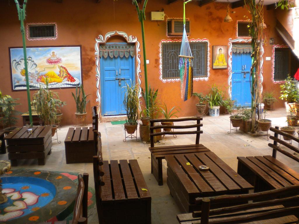 ורנאסי Ganpati Guest House מראה חיצוני תמונה