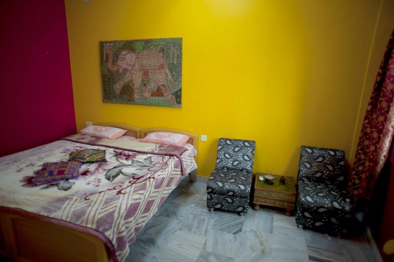 ורנאסי Ganpati Guest House מראה חיצוני תמונה